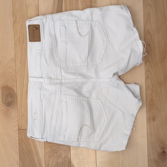 American Eagle, white jean shorts, size 6 - Picture 3 of 3